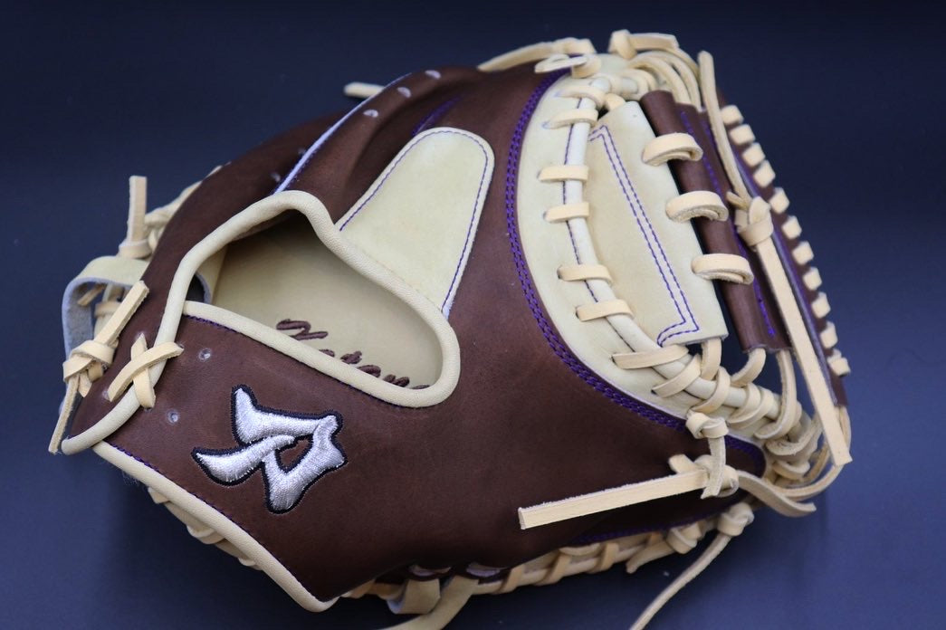 Katana Catcher's mitt