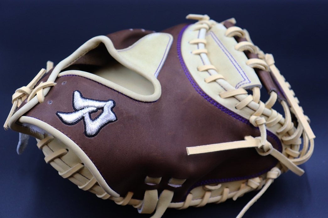 Katana Catcher's mitt