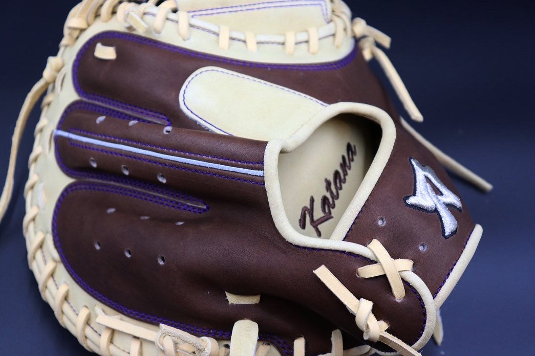 Katana Catcher's mitt
